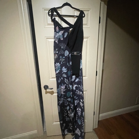 NWT versus Versace maxi dress. Sz 40 - Picture 8 of 12
